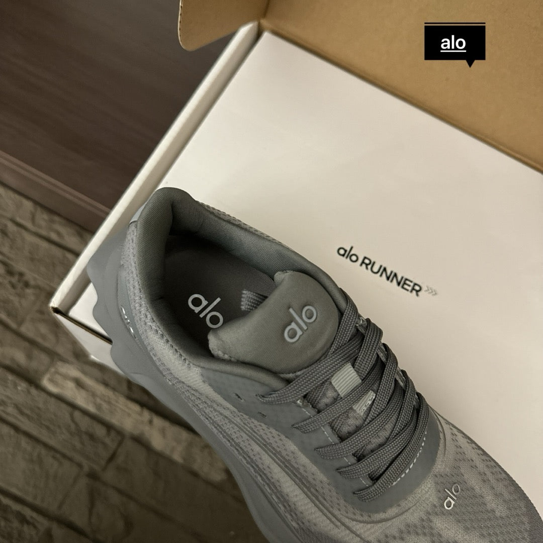 Alo yoga runner | Grey