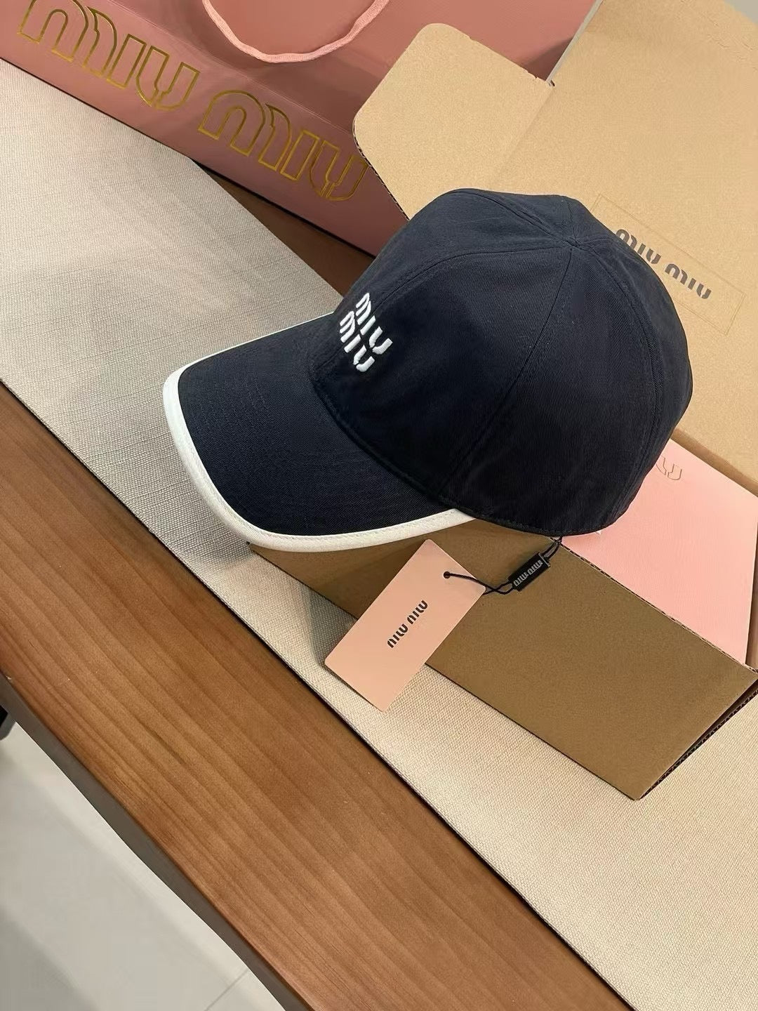 MIU MIU Cap
