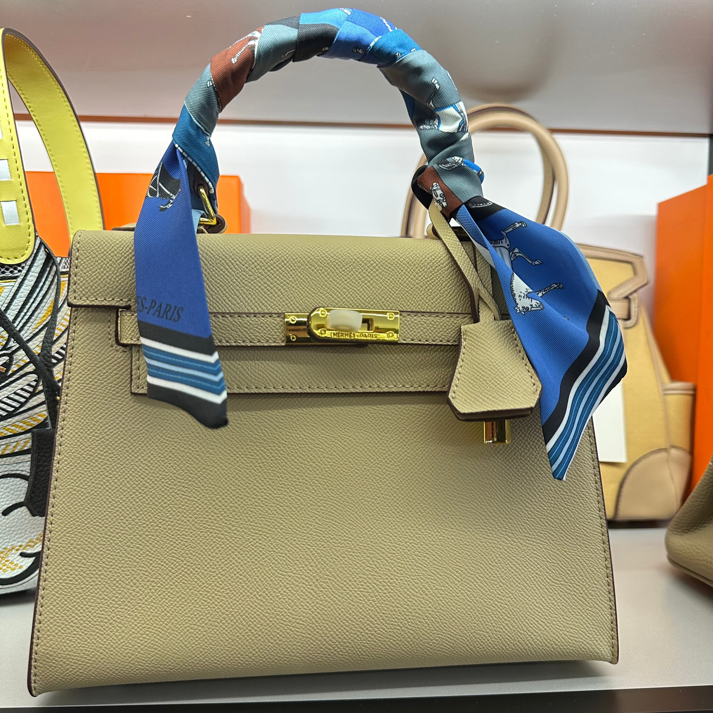 HERMÈS BAG