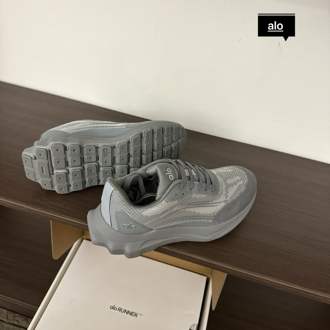 Alo yoga runner | Grey