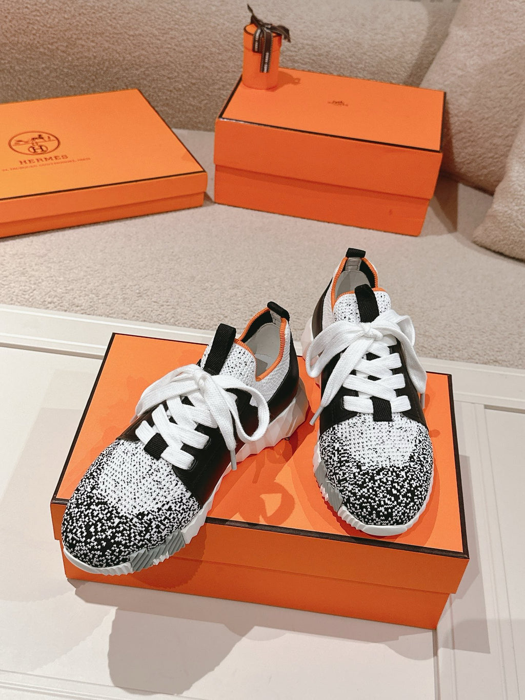 Hermès Depart Slip-On Sneaker - Noir/Blanc