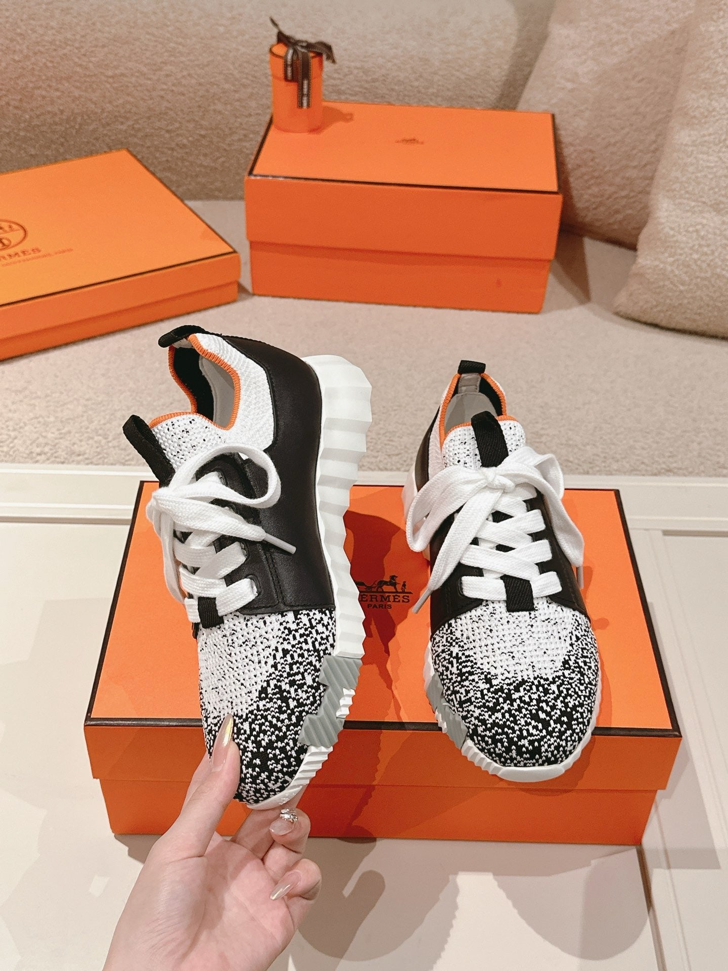 Hermès Depart Slip-On Sneaker - Noir/Blanc