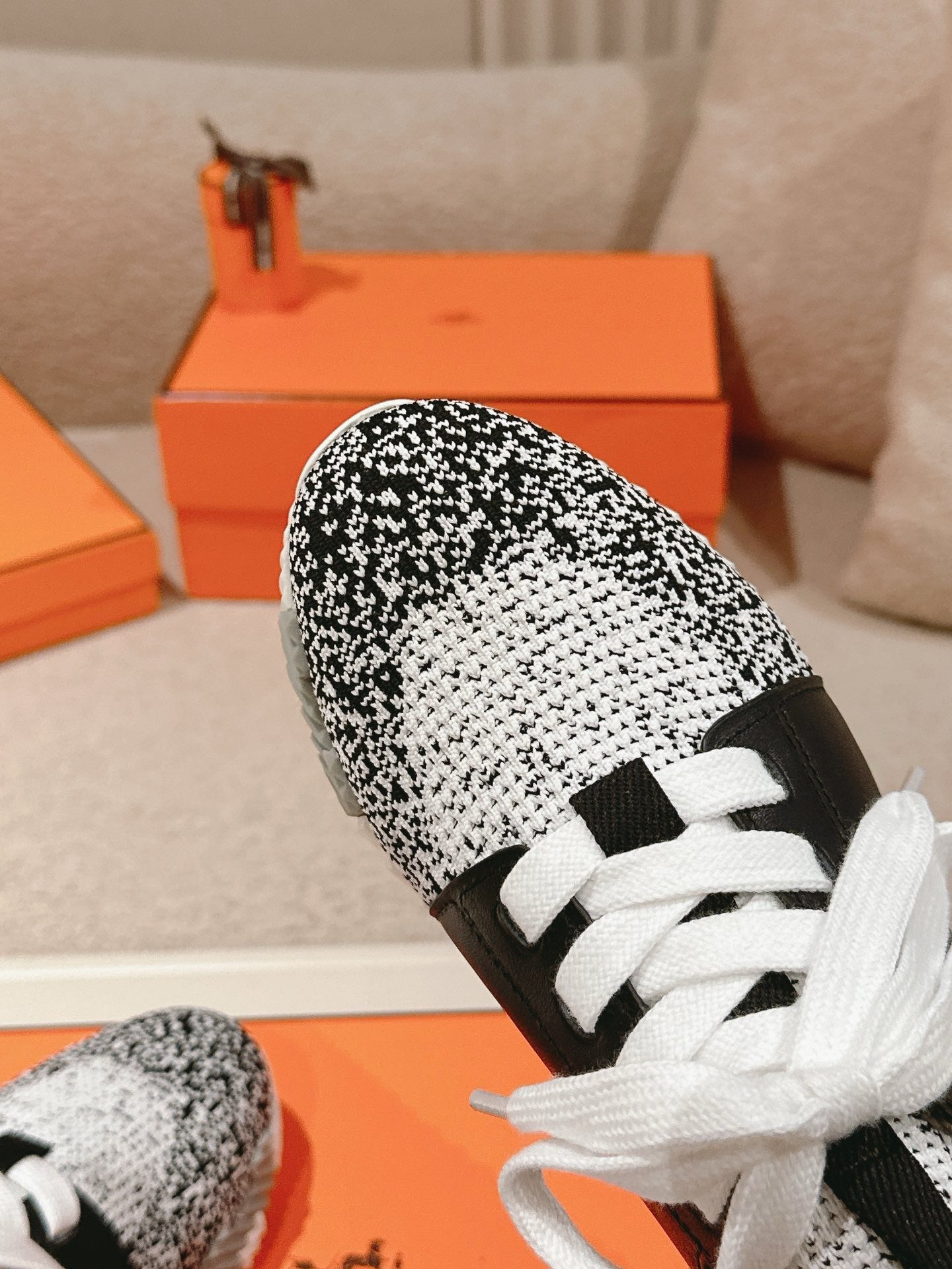 Hermès Depart Slip-On Sneaker - Noir/Blanc