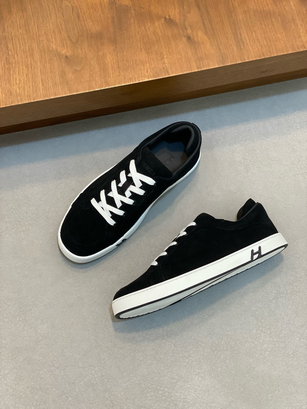 Hermès Kiddy Lace-Up Sneakers - Black