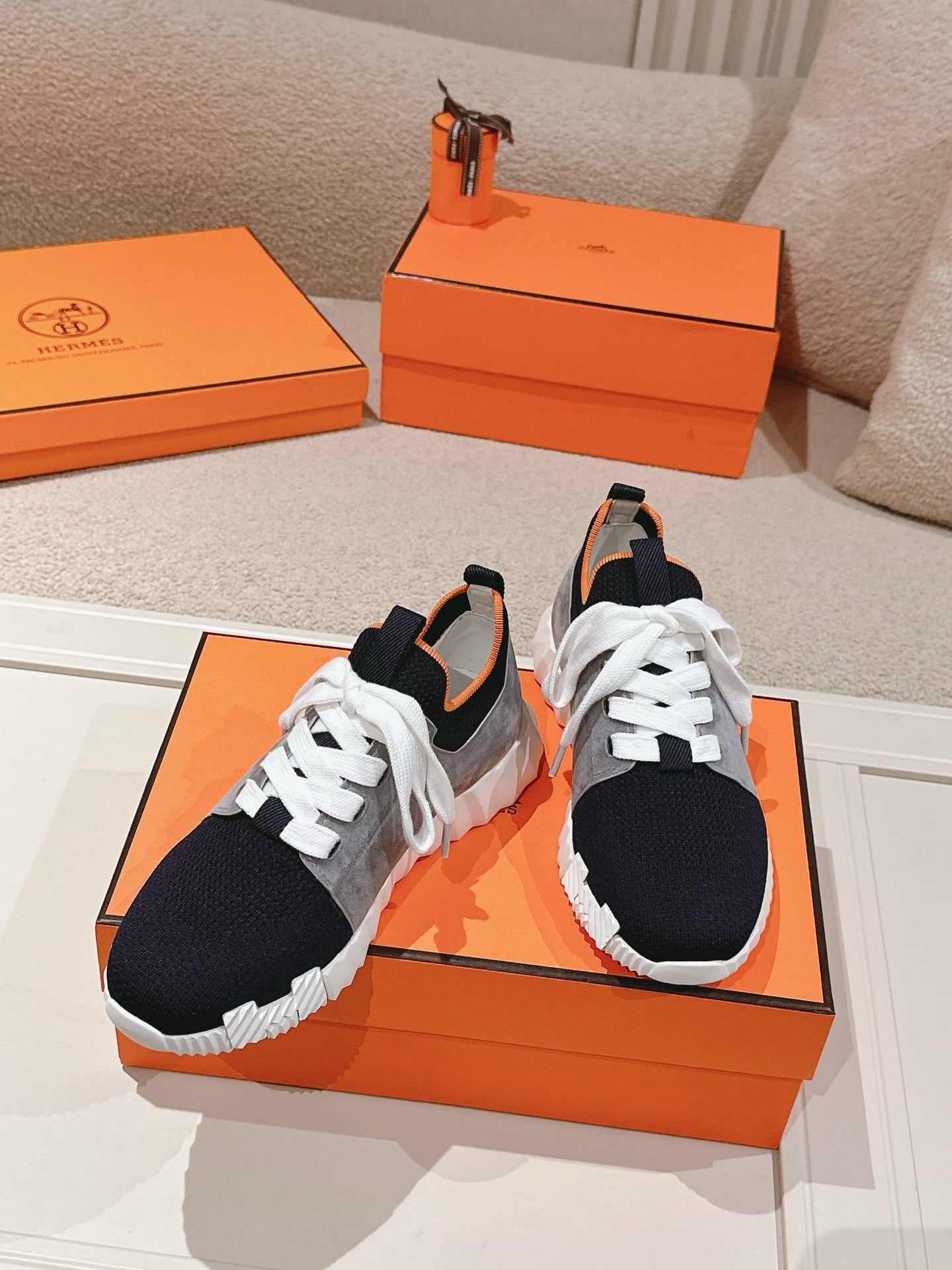 Hermès Depart Slip-On Sneaker - Noir/Gris Fumée