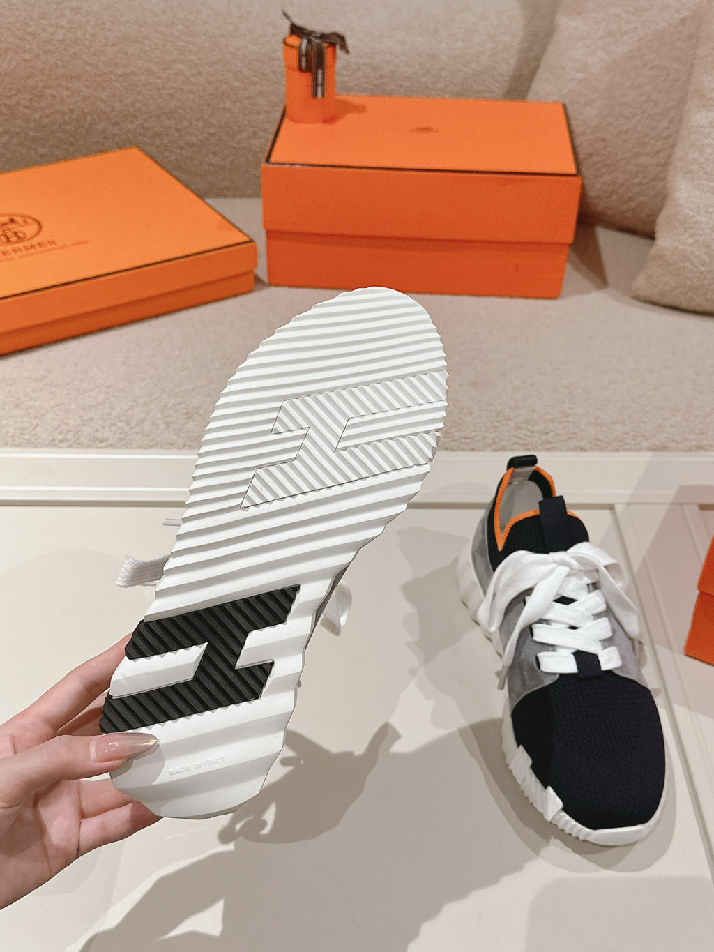 Hermès Depart Slip-On Sneaker - Noir/Gris Fumée