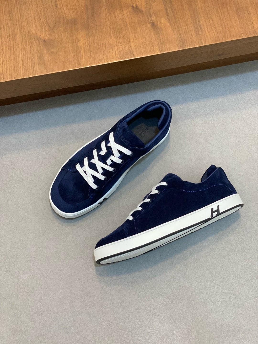 Hermès Kiddy Lace-Up Sneakers - Navy Blue