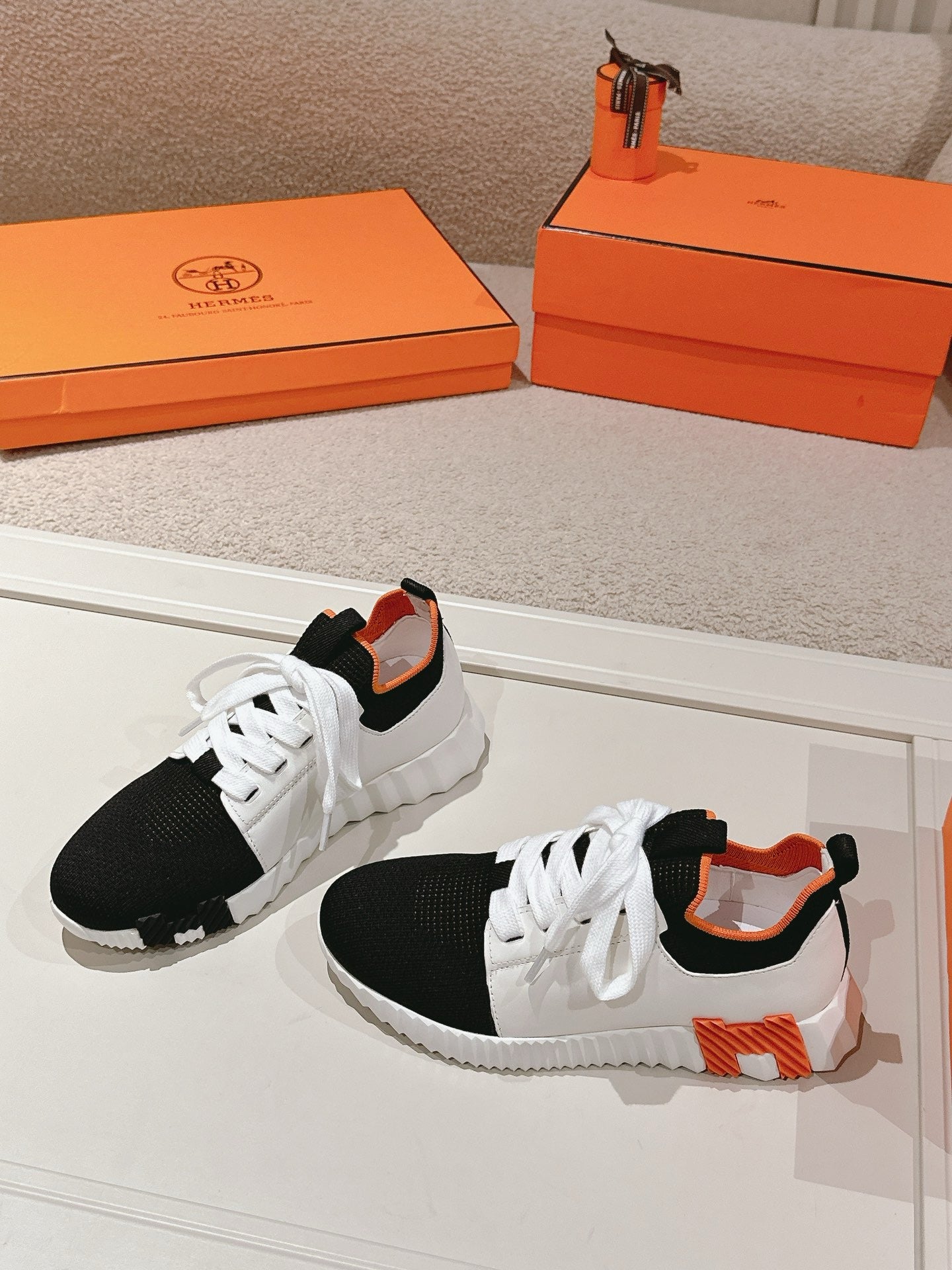 Hermès Depart Slip-On Sneaker - Blanc/Noir