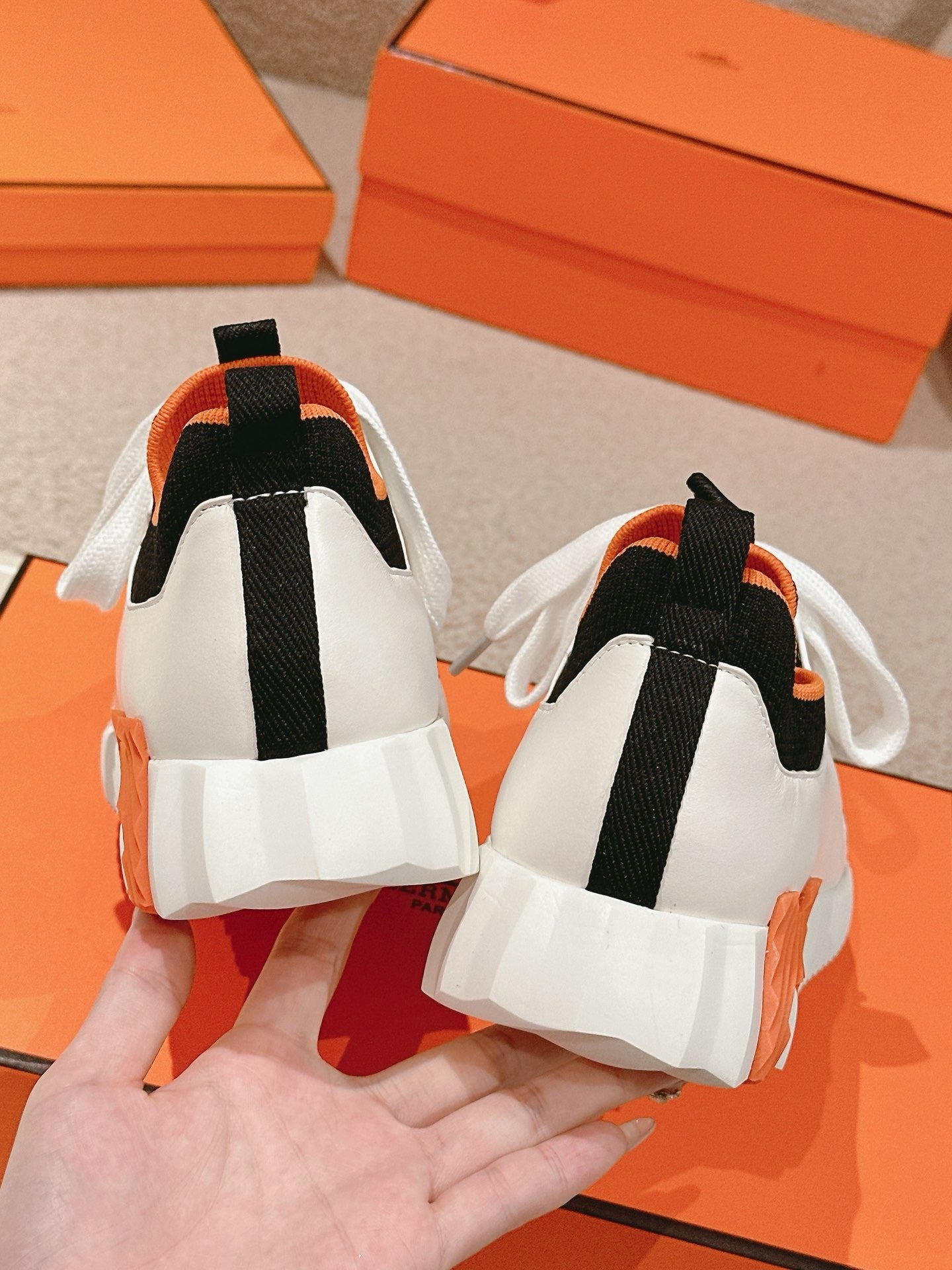 Hermès Depart Slip-On Sneaker - Blanc/Noir