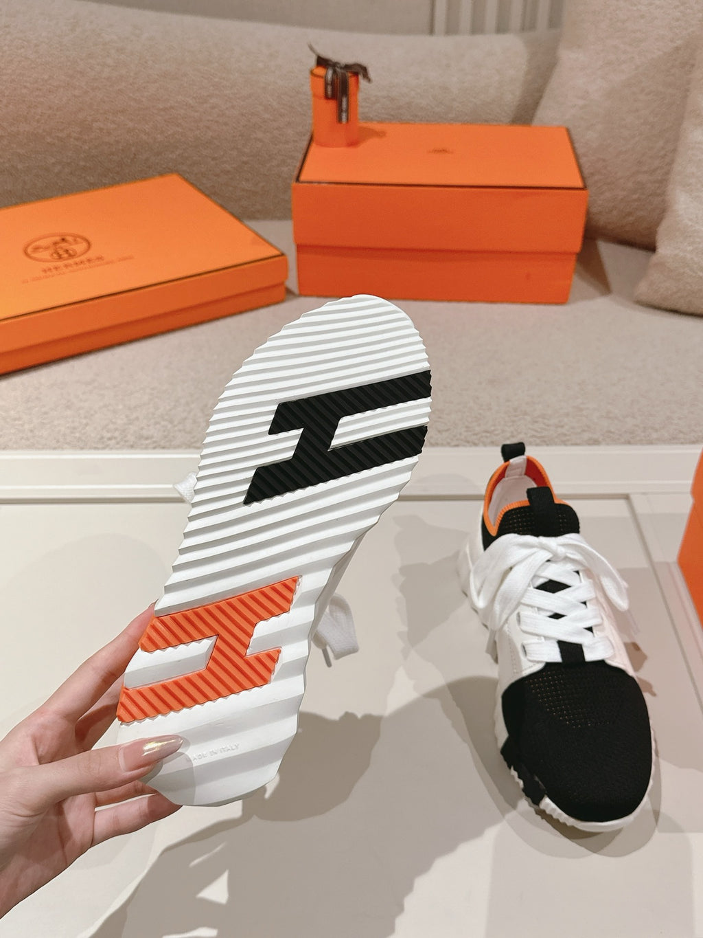 Hermès Depart Slip-On Sneaker - Blanc/Noir