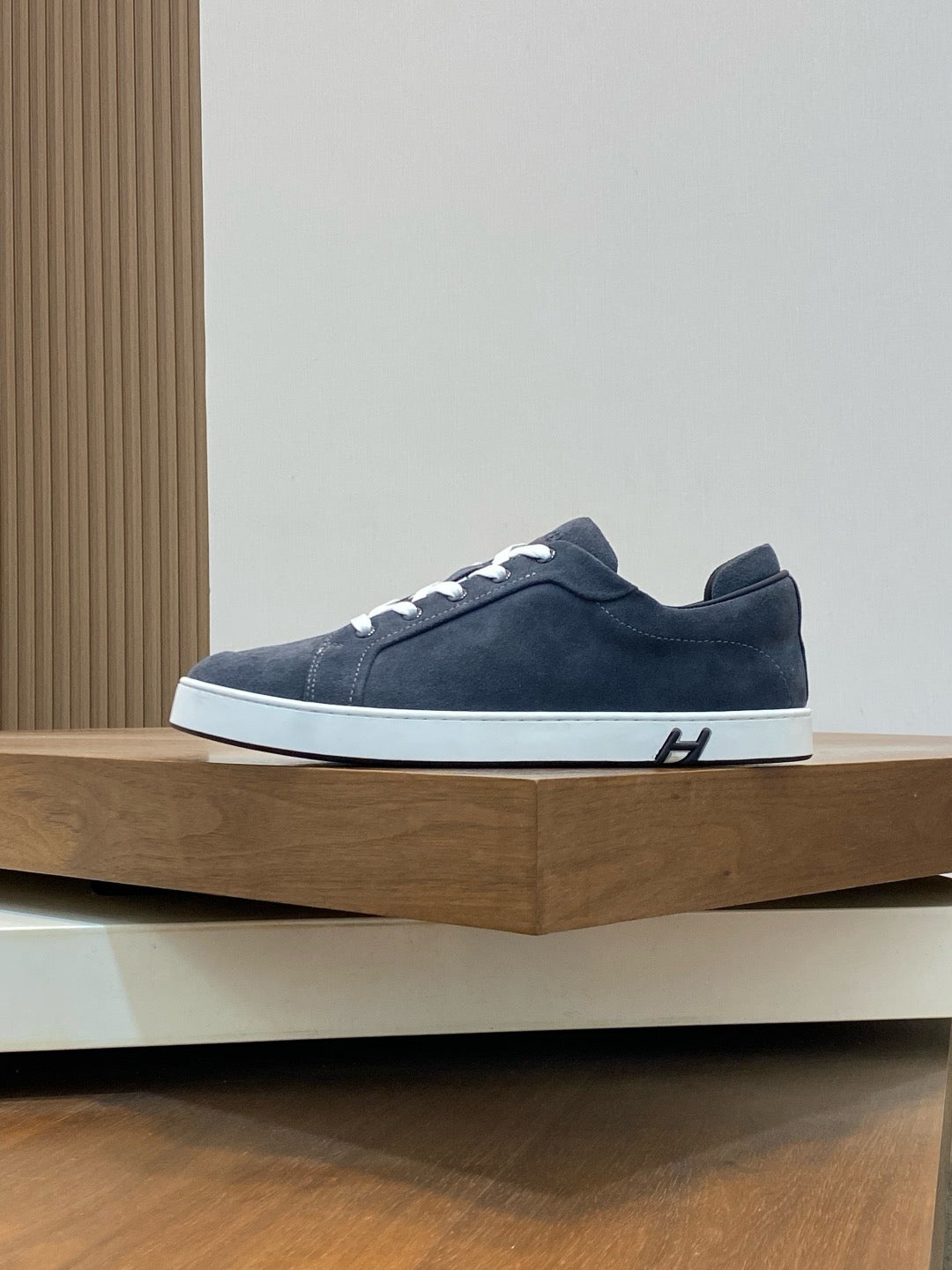 Hermès Kiddy Lace-Up Sneakers - Grey