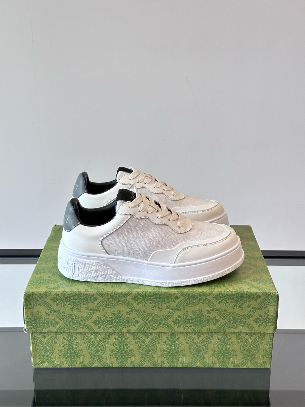 Gucci Sneakers - White
