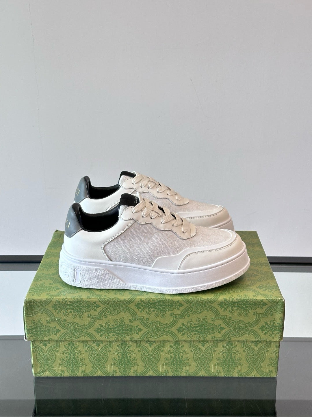 Gucci Sneakers - White