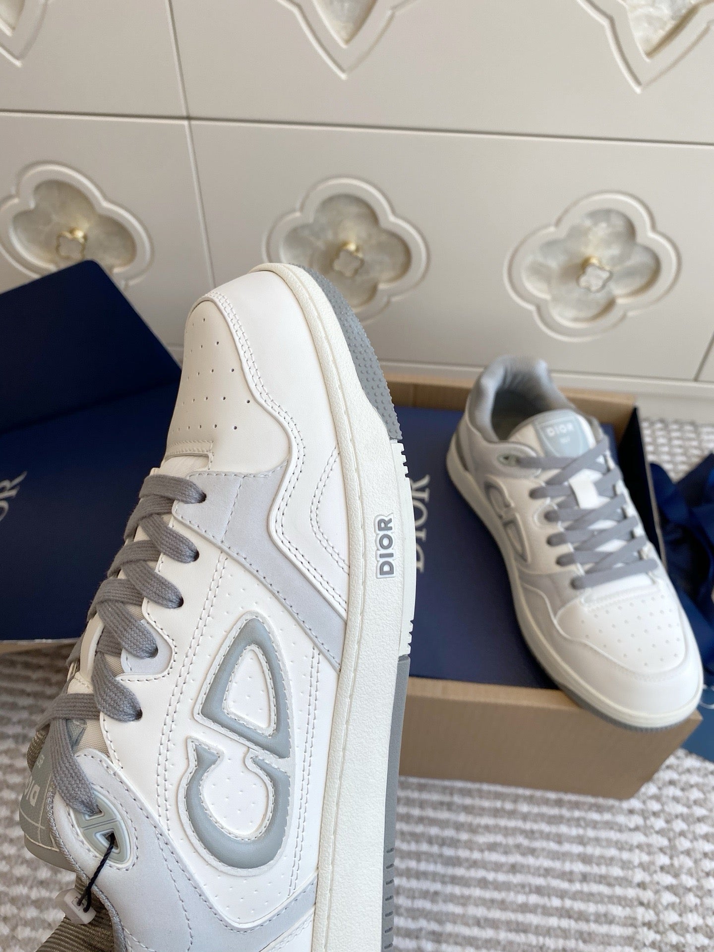 Dior B57 Dribble Sneakers - Light Gray/White
