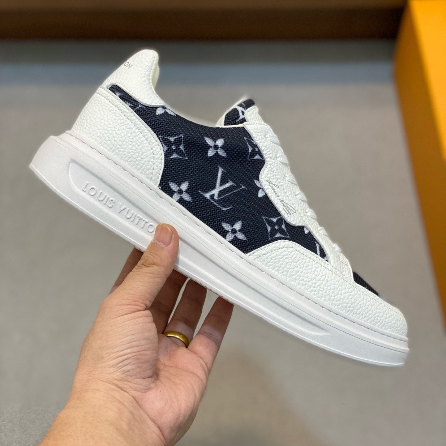 LV Sneakers