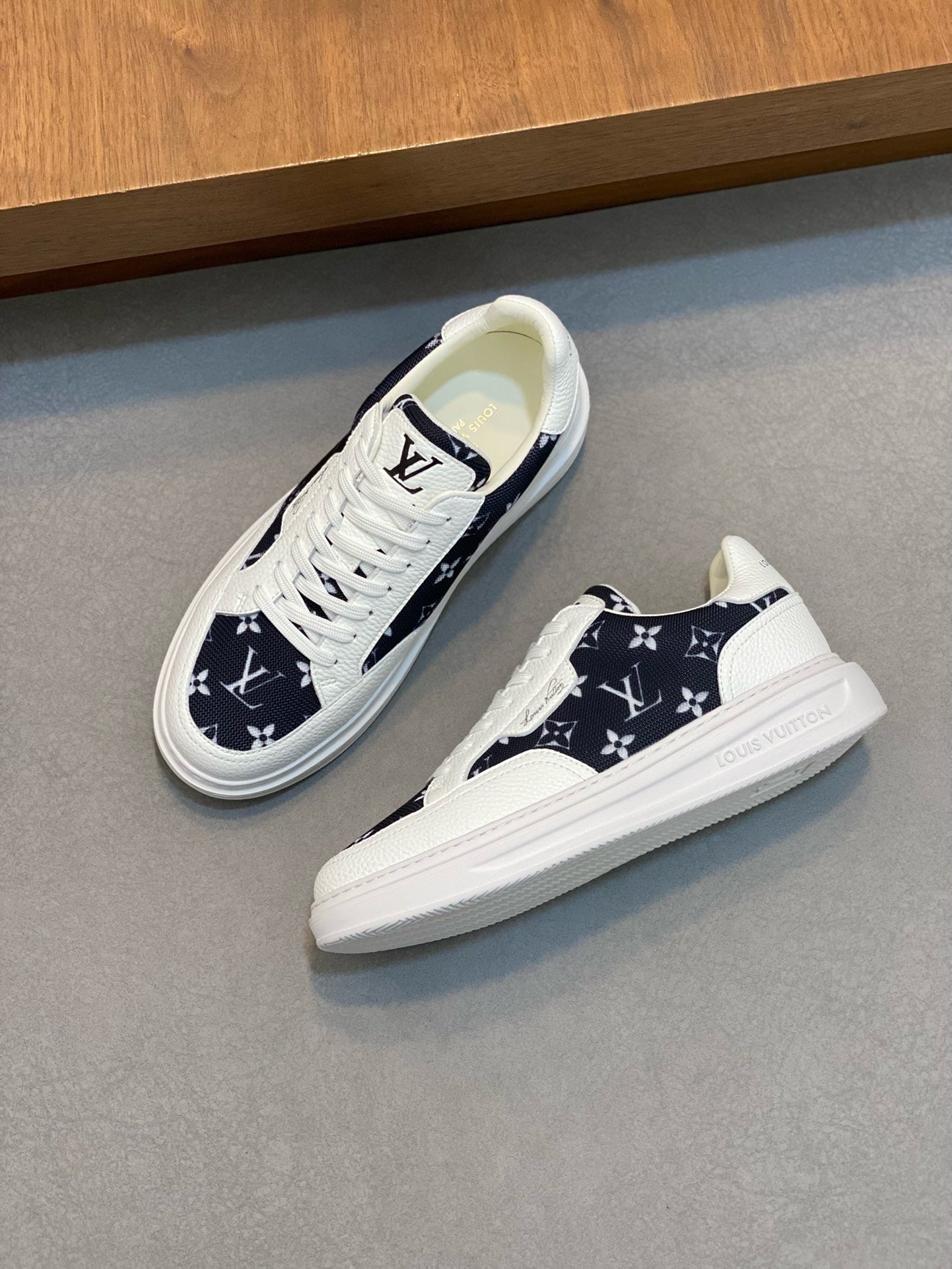 LV Sneakers