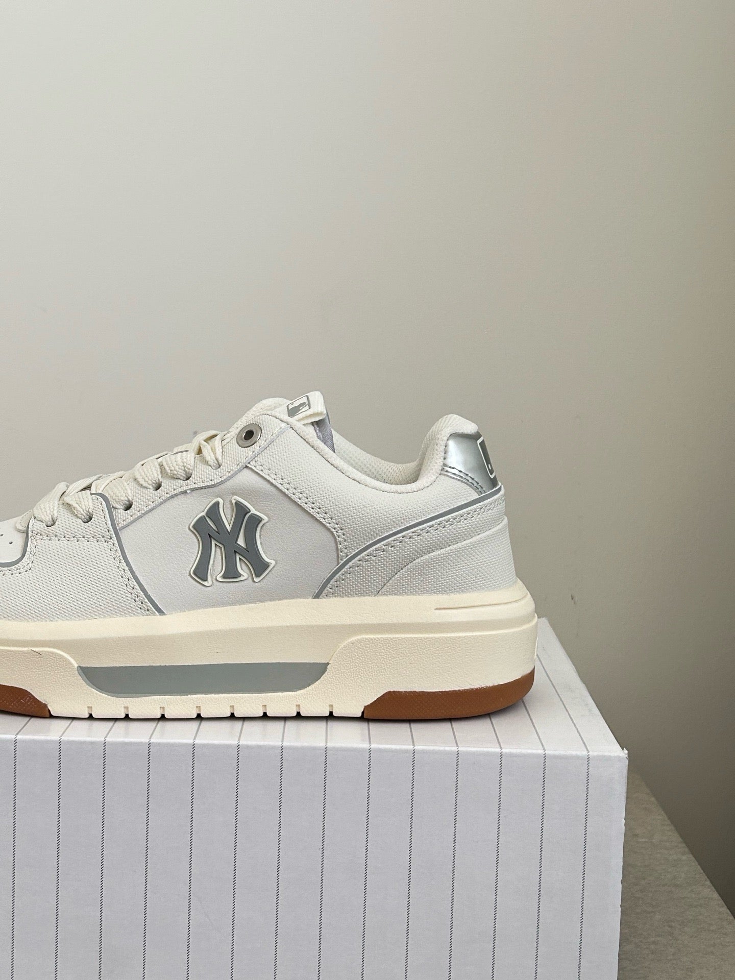 MLB Chunky Liner Basic Sl - Ivory