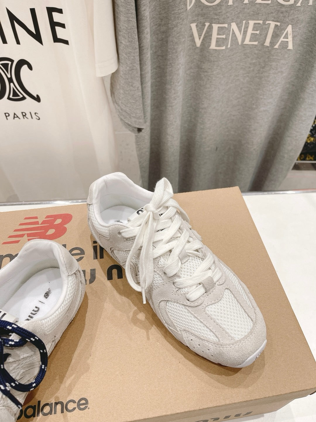 New Balance X Miu Miu 530 SL Sneakers - White