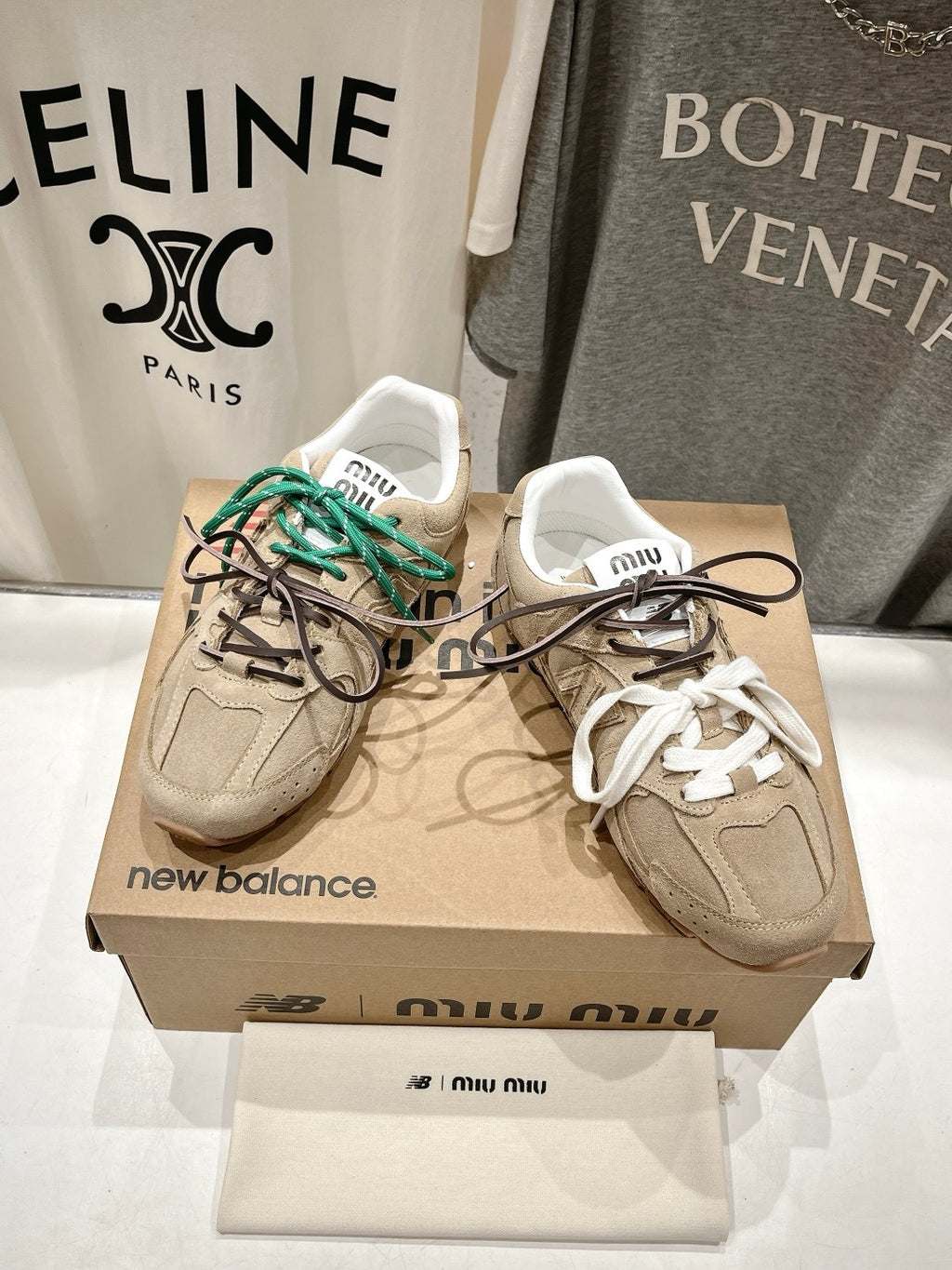 New Balance X Miu Miu 530 SL Sneakers - Ecru