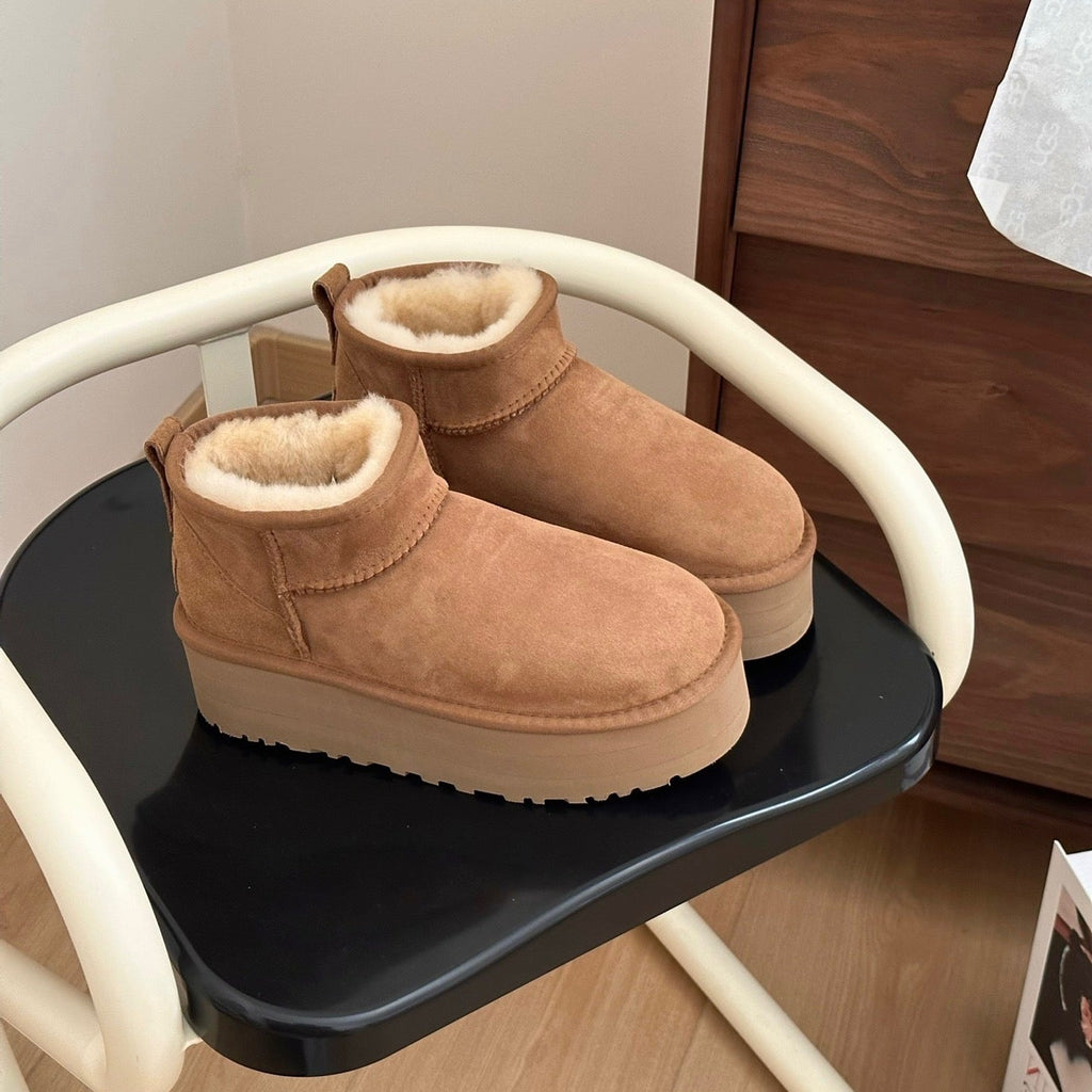 UGG Classic Ultra Mini Platform Boots - Chestnut