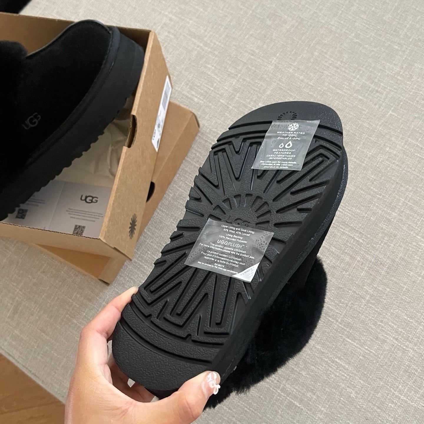 UGG Disquette Slippers - Black