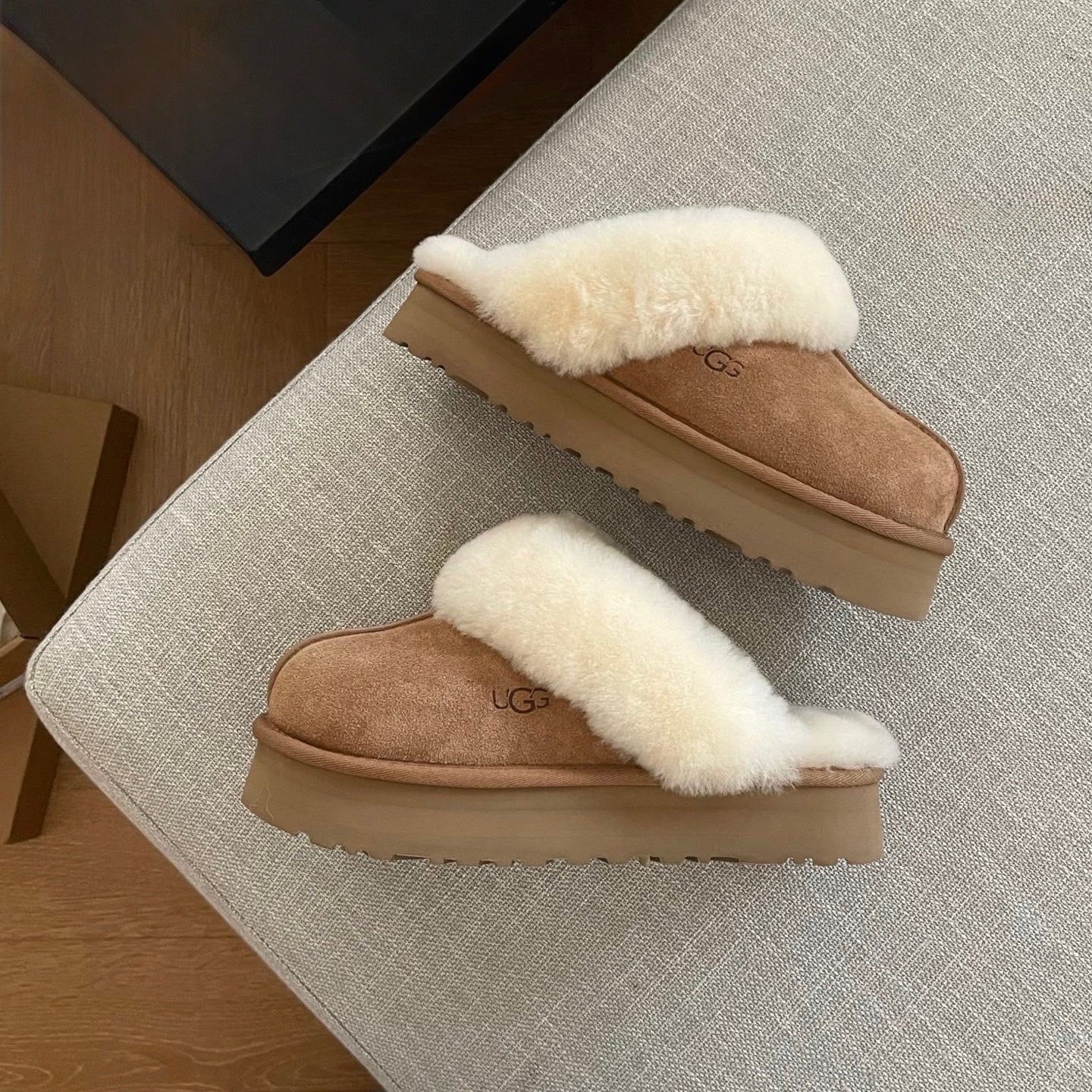 UGG Disquette Slippers - Chestnut