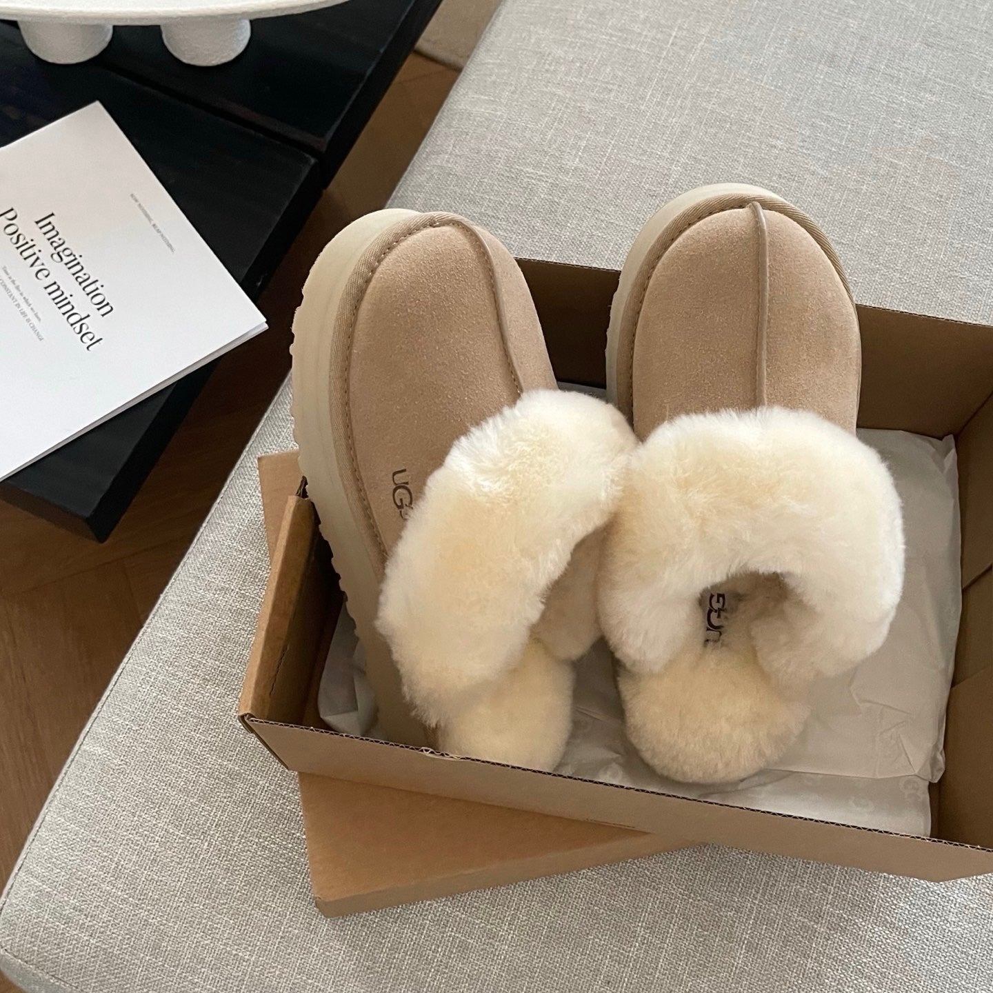 UGG Disquette Slippers - Sand