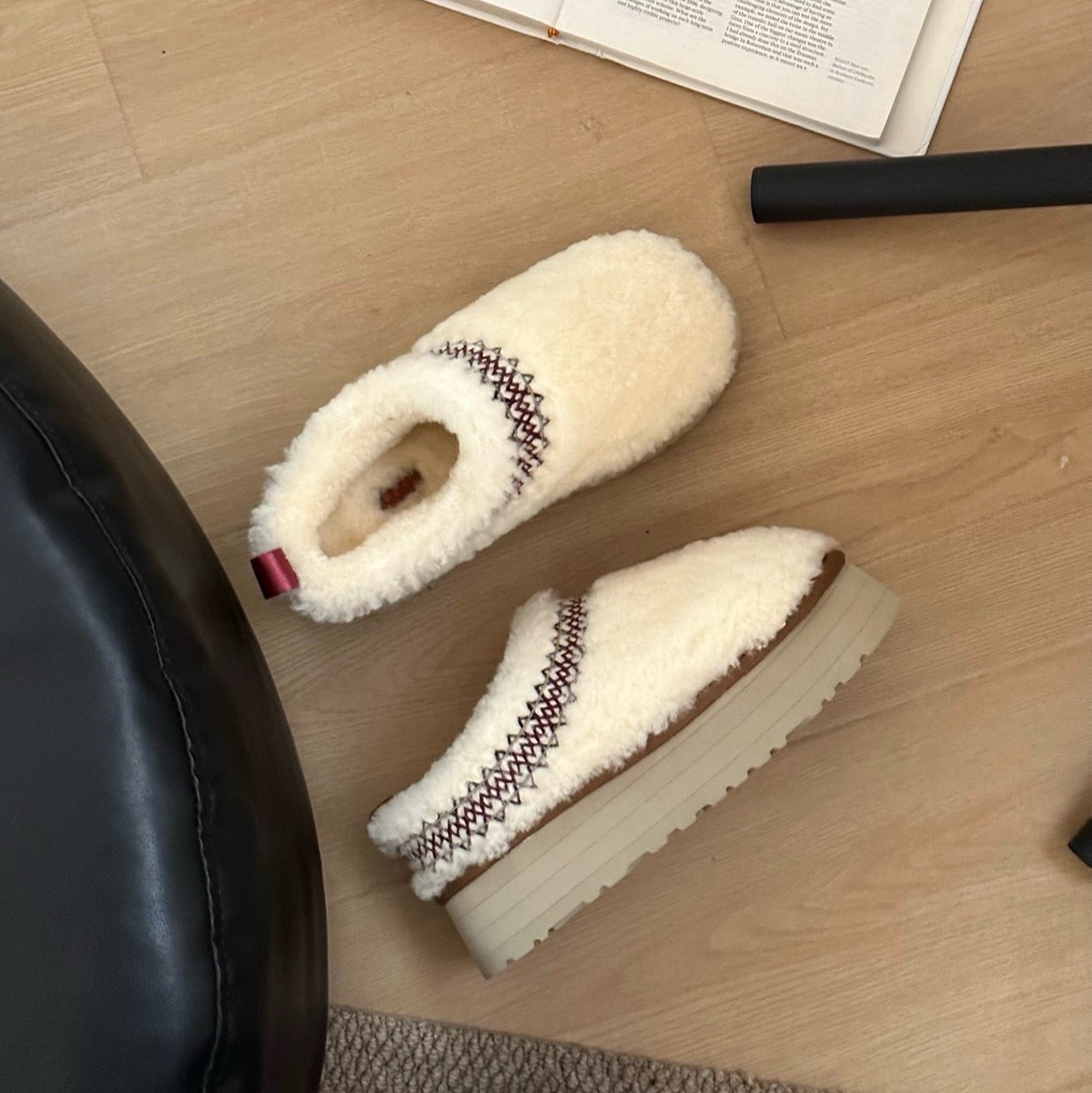 UGG Tazz Heritage Braid Natural Slippers - Beige