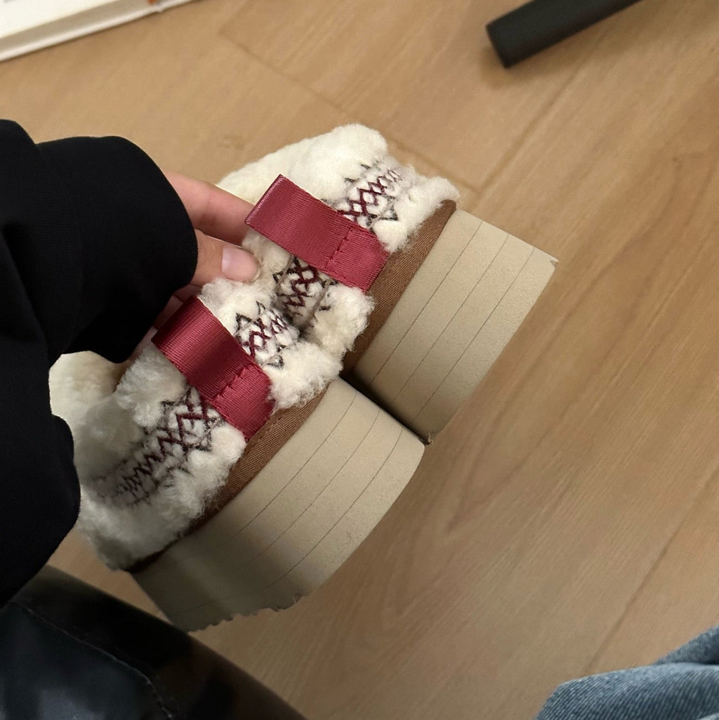 UGG Tazz Heritage Braid Natural Slippers - Beige