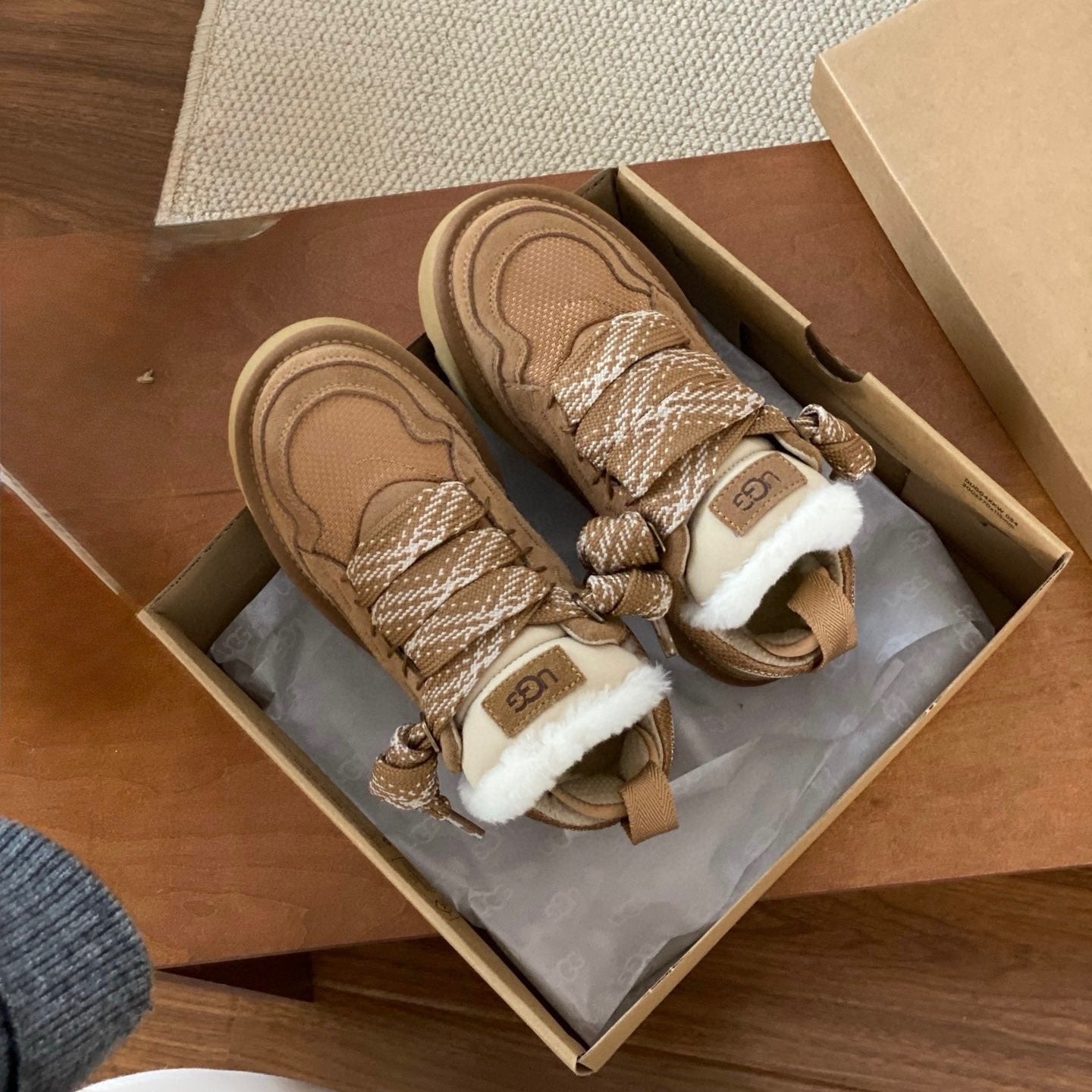 UGG Lowmel Sneakers - Chestnut