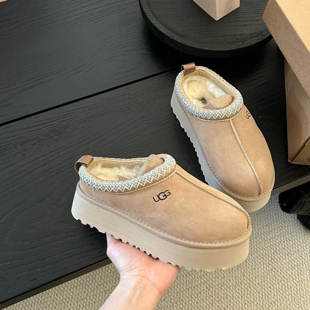 UGG Tazz II - Sand