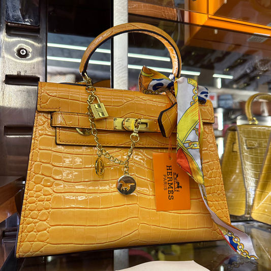 HERMÈS BAG