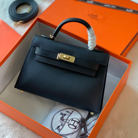 HERMÈS BAG